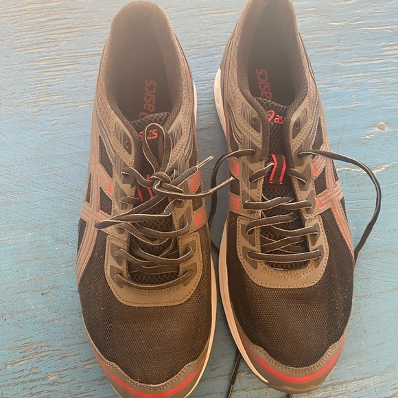 Asics Black and Gray Athletic Sneakers - Picture 4 of 4